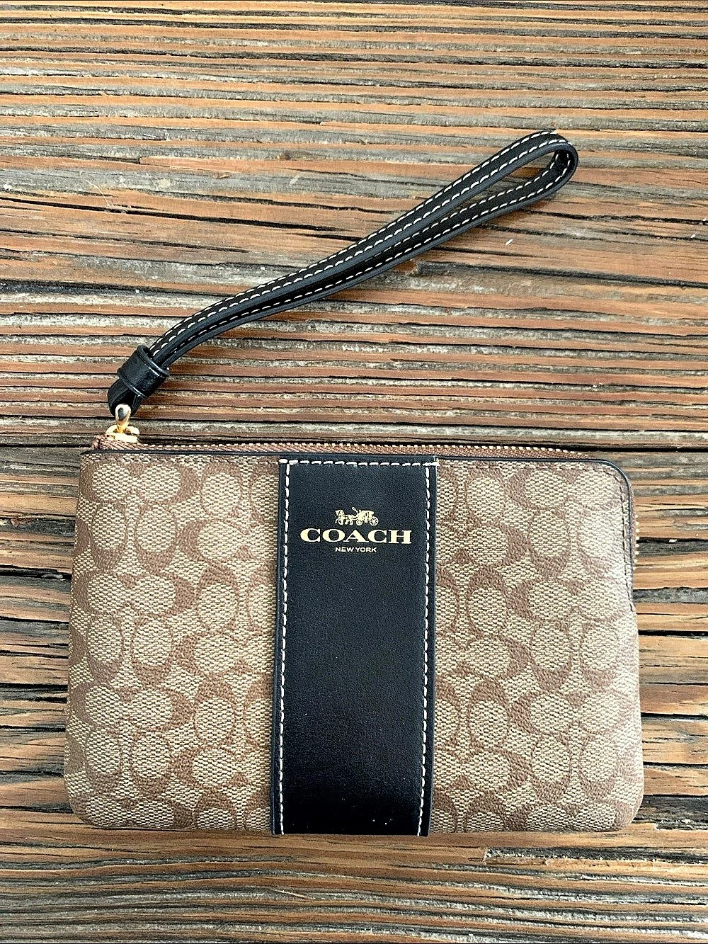 Coach Corner Zip Wristlet Signature Brown & Black